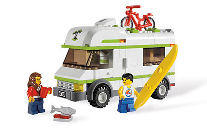 LEGO City 7639 Camper (www.toysnbricks.com)