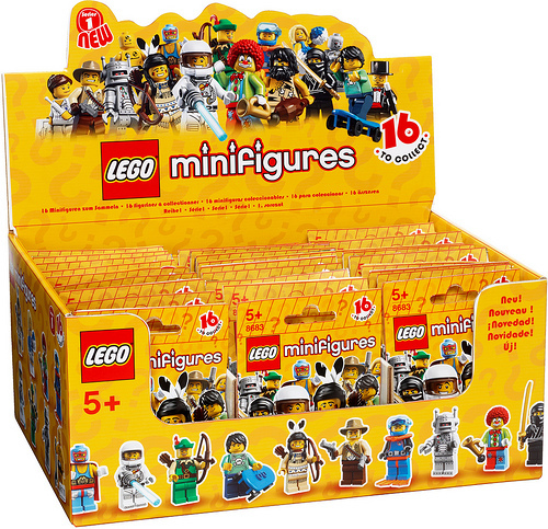 LEGO 8683 Collectible Minifigures Series 1 (www.toysnbricks.com)