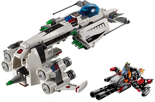 LEGO Space Police 5983 Undercover Cruiser (www.toysnbricks.com)
