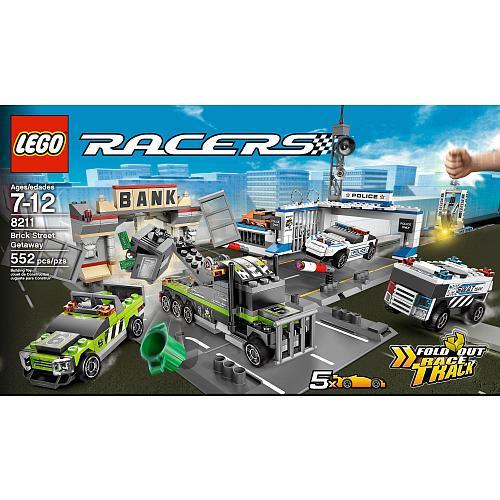 LEGO Racers 8211 Brick Street Getaway (www.toysnbricks.com)