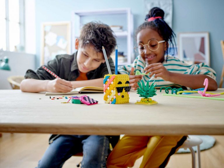 LEGO Dots March 2020 Picture Image