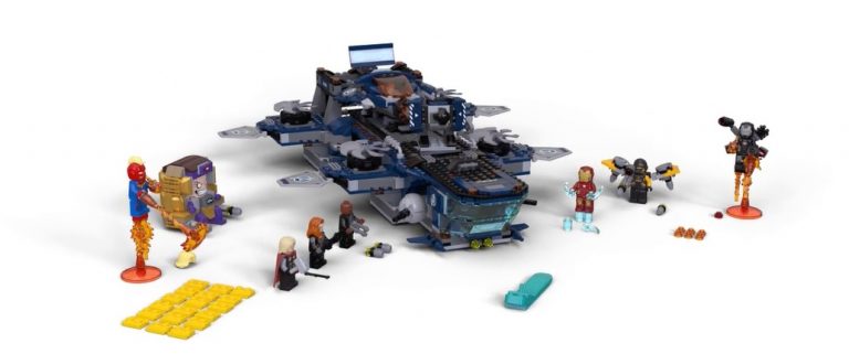 2020 LEGO Marvel Super Heroes Avengers Helicarrier 76153