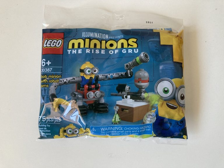 Illumination LEGO Minions The Rise of Gru 30387 Bob Minion with Robot Arms Polybag 2021 Set Review Packaging Front
