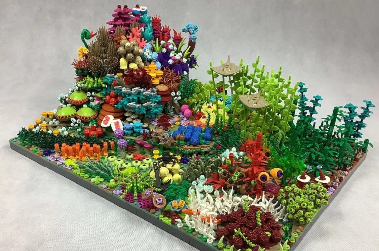 LEGO IDEAS Great Coral Reef Project Creation by kris_kelvin Achieves 10 000 Supporters