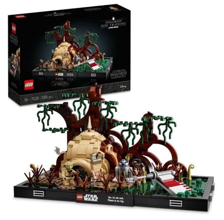 Disney 18+ LEGO Star Wars 75330 Dagobah Jedi Training