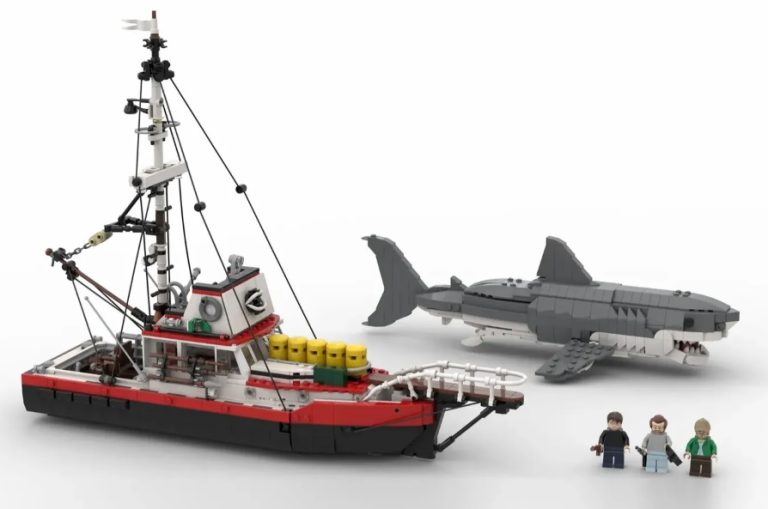 LEGO IDEAS JAWS Project Creation by Diving Faces Achieves 10 000 Supporters