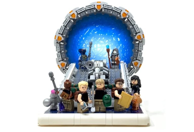 LEGO IDEAS The Stargate Project Creation by Captain Mutant Achieves 10 000 Supporters