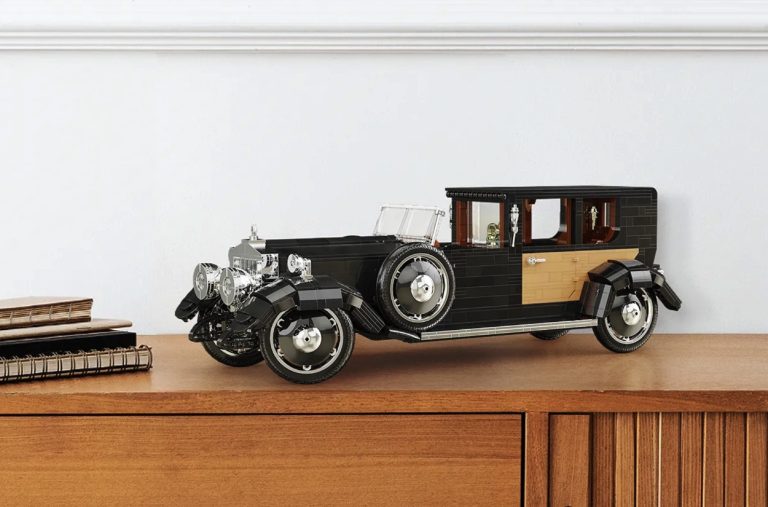 LEGO IDEAS Project Creation Rolls-Royce Phantom 1 Phantom of Love by dimexart Achieves 10 000 Supporters