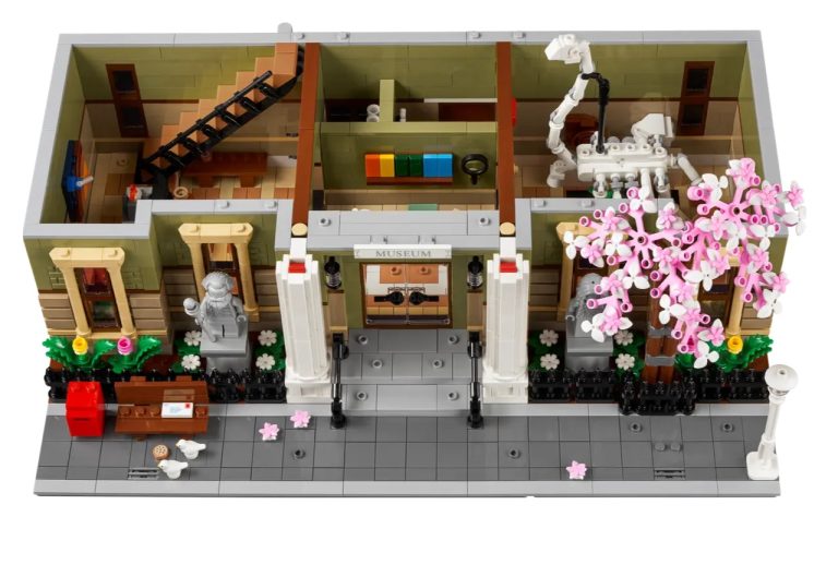 18+ LEGO Icons 10326 Natural History Museum Modular Building Collection ...