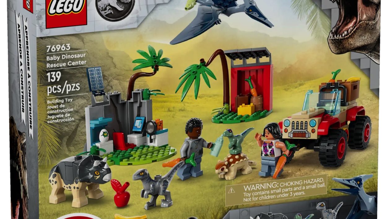 US LEGO City Recycling Truck 15 off Jurassic World Brachiosaurus Discovery 19 off or Jurassic World Baby Dinosaur Rescue Center 15 off Toys N Bricks