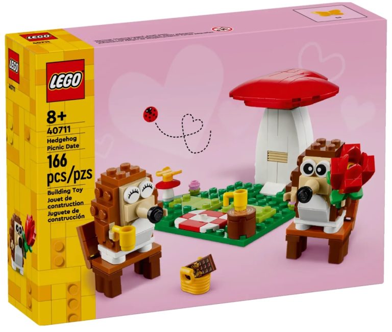 LEGO 40711 Hedgehog Picnic Date January 2024 Release Date Front Box