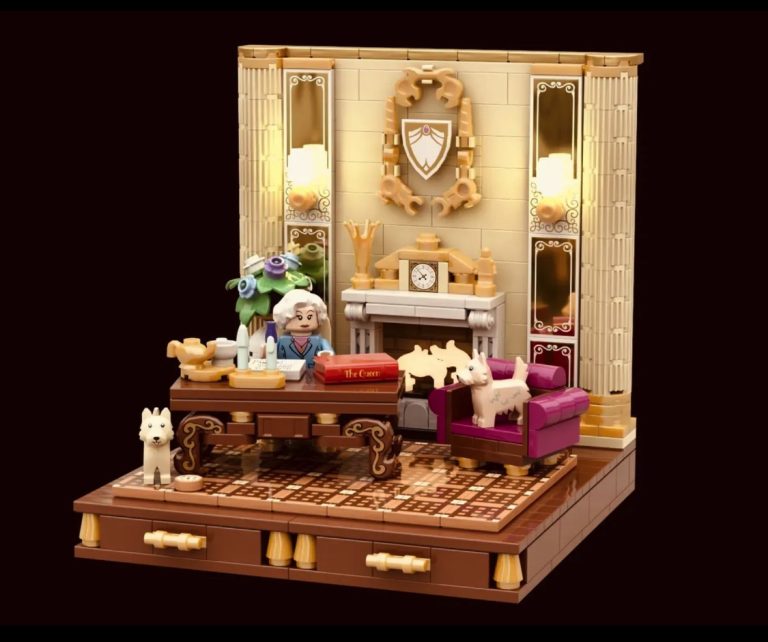 LEGO IDEAS Queen Elizabeth II Project Creation by legolux1973 Achieves 10 000 Supporters