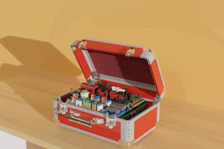 LEGO IDEAS Suitcase Express Project Creation by UsualBuilder Achieves 10 000 Supporters