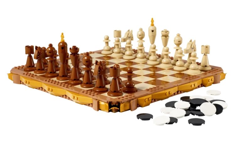 LEGO 40719 Traditional Chess Set Summer June 2024 Set Images, Prices ...