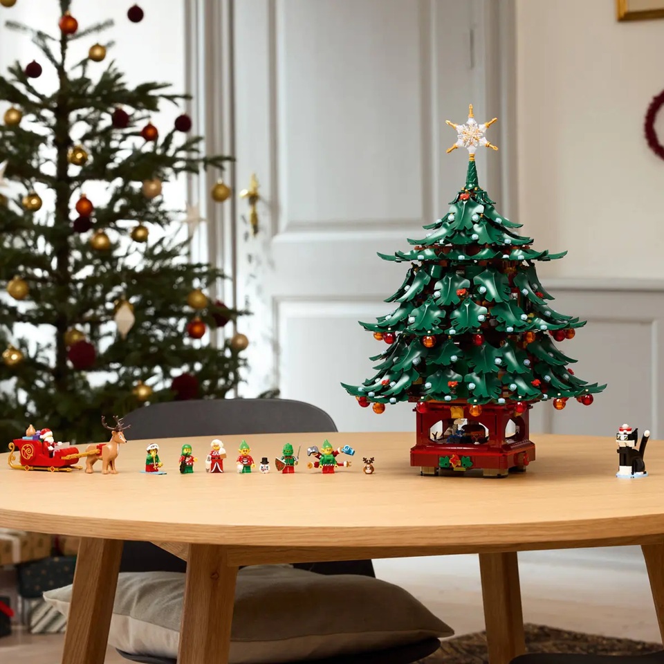 LEGO Winter Village 2025 Sets Revealed: Icons 10361 Holiday