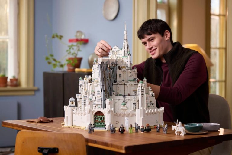 How to Dust and Clean Displayed LEGO Models & Sets